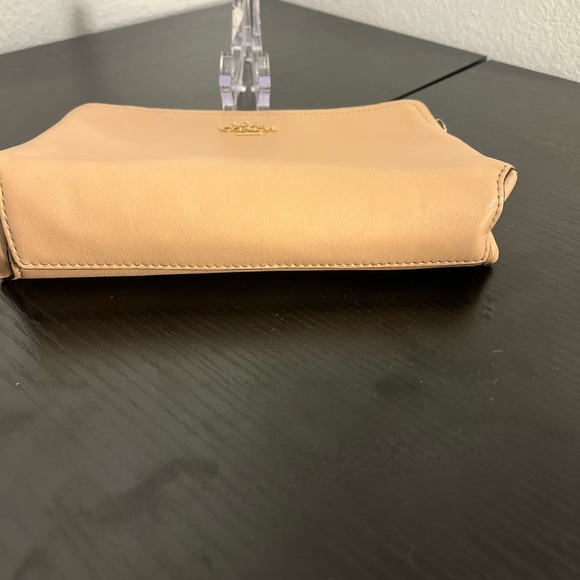 Coach clutch - Picture 4 of 4